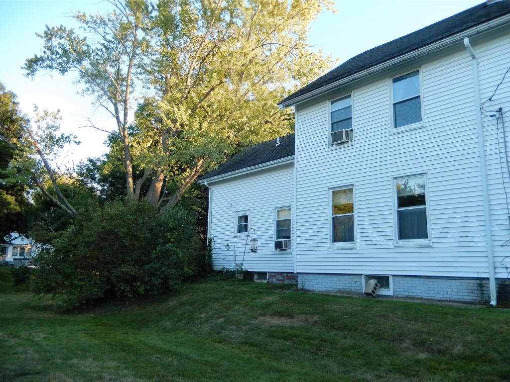 29 Hall Place Exeter, NH 03833 - Photo 20 of 23