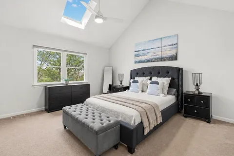 $549,999 | 305 Salem Street, Unit 203, Woburn, MA 01801