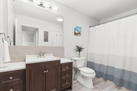 $549,999 | 305 Salem Street, Unit 203, Woburn, MA 01801