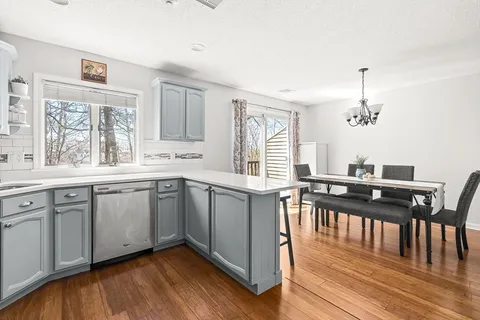 $549,999 | 305 Salem Street, Unit 203, Woburn, MA 01801