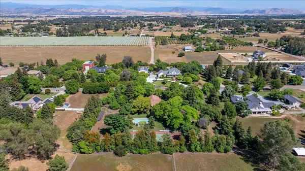 $1,050,000 | 6155 Dockery Avenue, Clovis, CA 93619