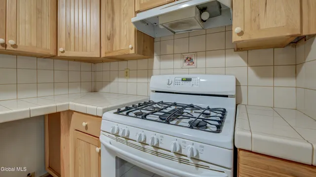 $589,000 | 241 Windfall Road, Wells, NY 12190