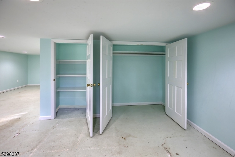 10 Maple Street Peapack-Gladstone, NJ 07977 - Photo 15 of 24