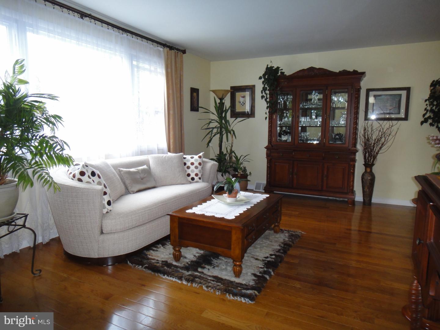 2806 Welsh Road, Unit A Philadelphia, PA 19152 - Photo 2 of 21 Gallery Image 2