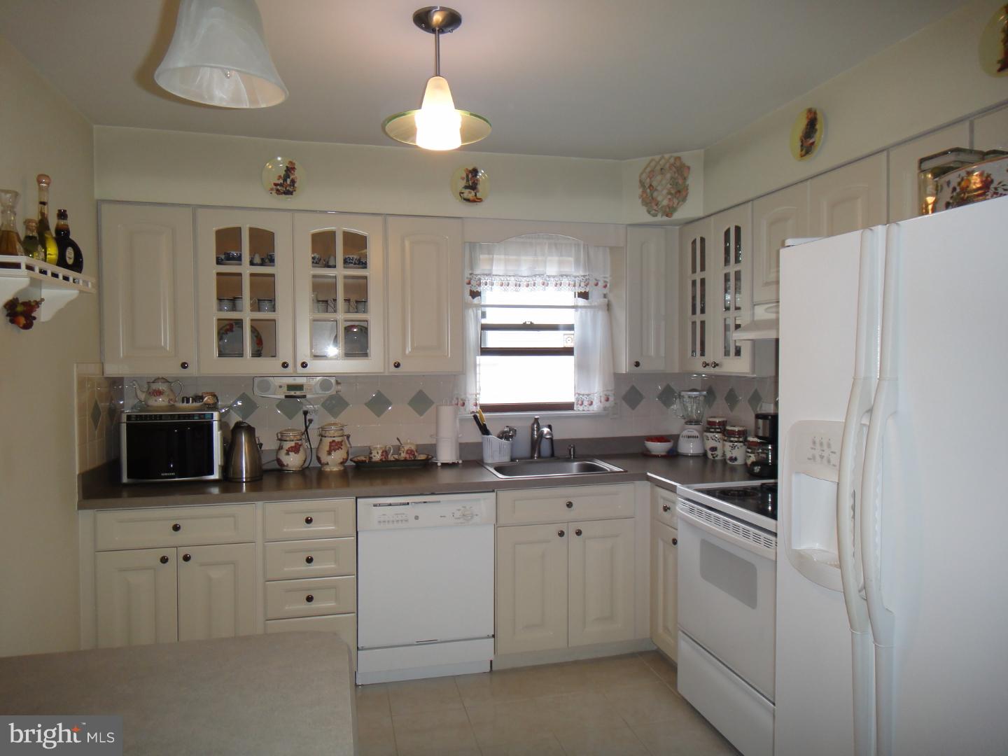 2806 Welsh Road, Unit A Philadelphia, PA 19152 - Photo 5 of 21 Gallery Image 5