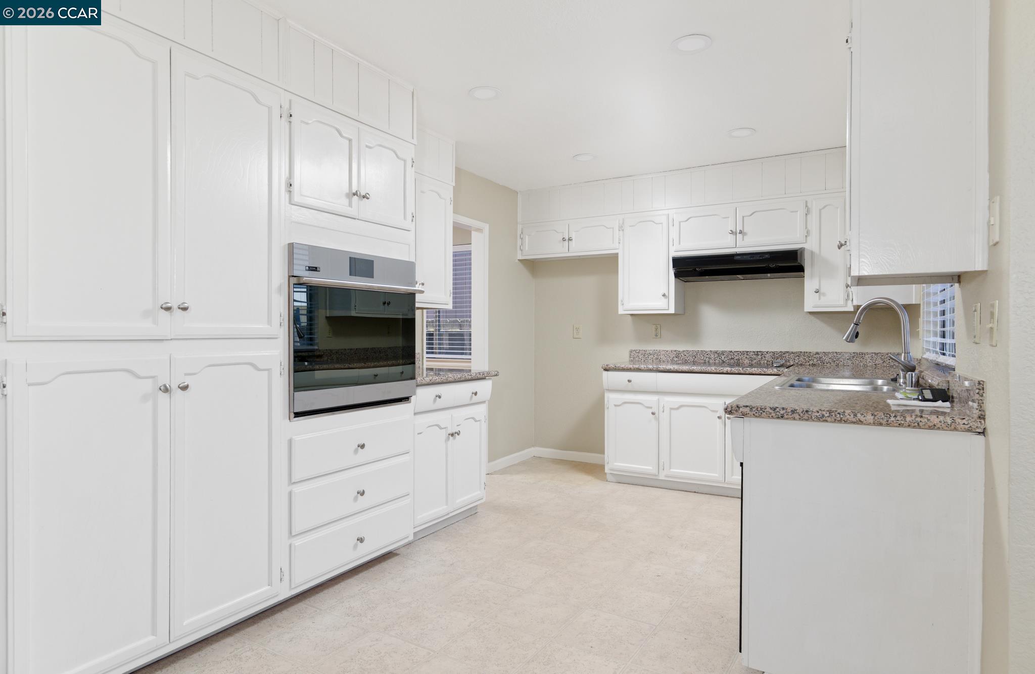 1403 Sextant Way Manteca, CA 95337 - Photo 3 of 29