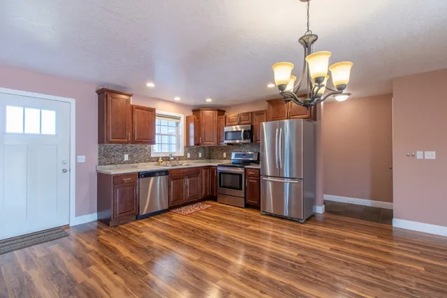 $330,000 | 274 Dashner Circle, Derby Line, VT 05830