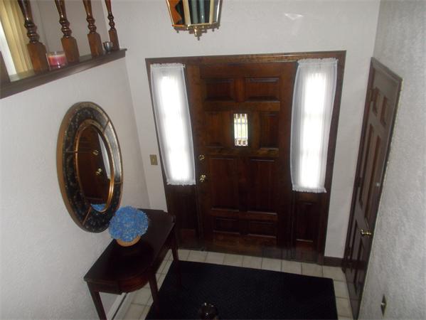 6 Robin Road Milford, MA 01757 - Photo 2 of 29 Gallery Image 2