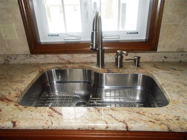6 Robin Road Milford, MA 01757 - Photo 5 of 29 Gallery Image 5