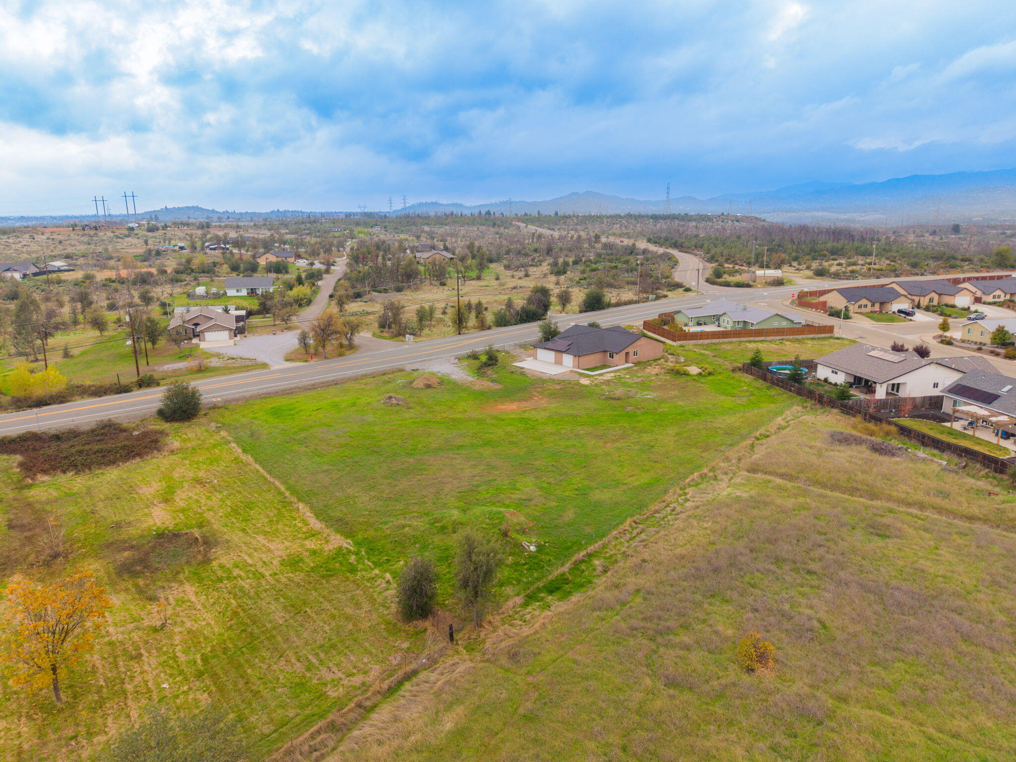 17014 Keswick Dam Road Redding, CA 96003 - Photo 57 of 61 54-web-or-mls-IMG-54