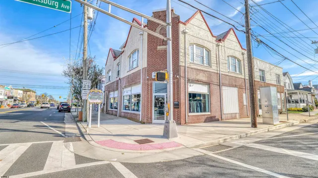 a view of a building entrance