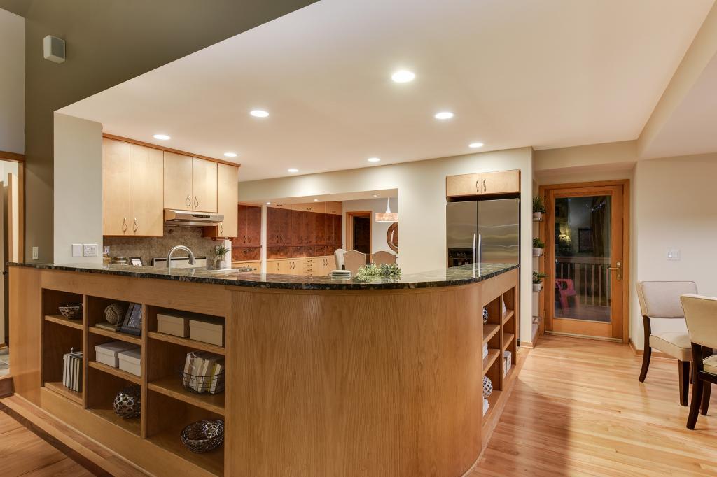 7570 Dogwood Road Excelsior, MN 55331 - Photo 12 of 51 Gallery Image 12