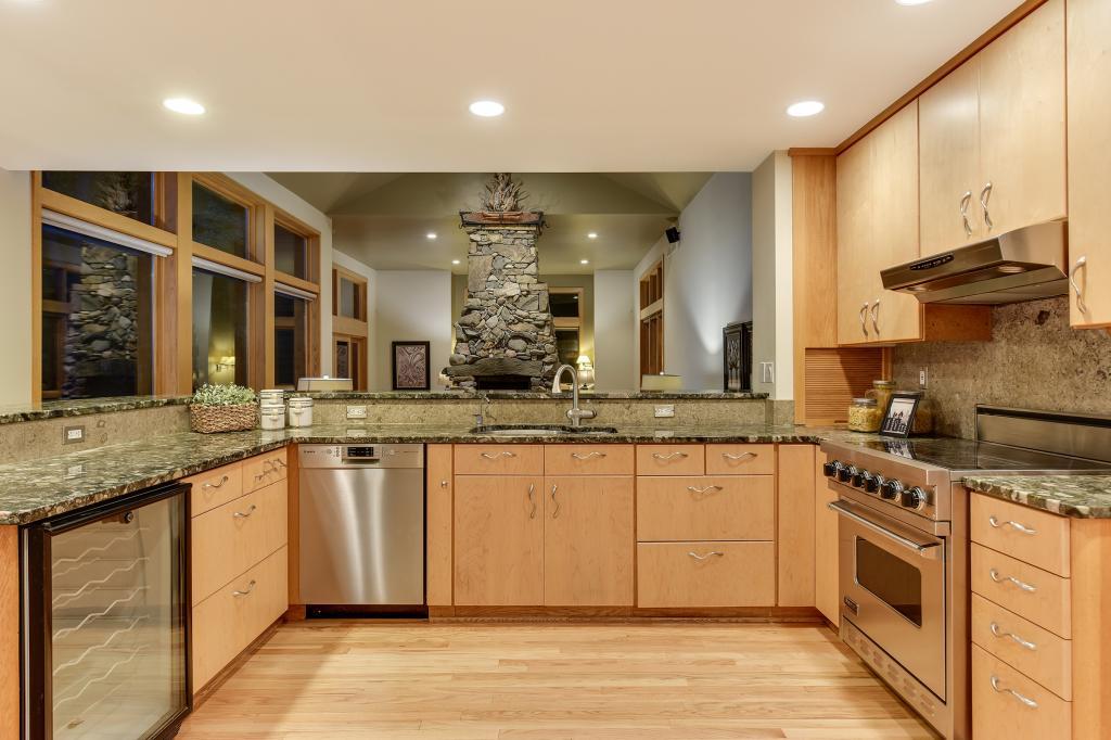 7570 Dogwood Road Excelsior, MN 55331 - Photo 16 of 51 Gallery Image 16