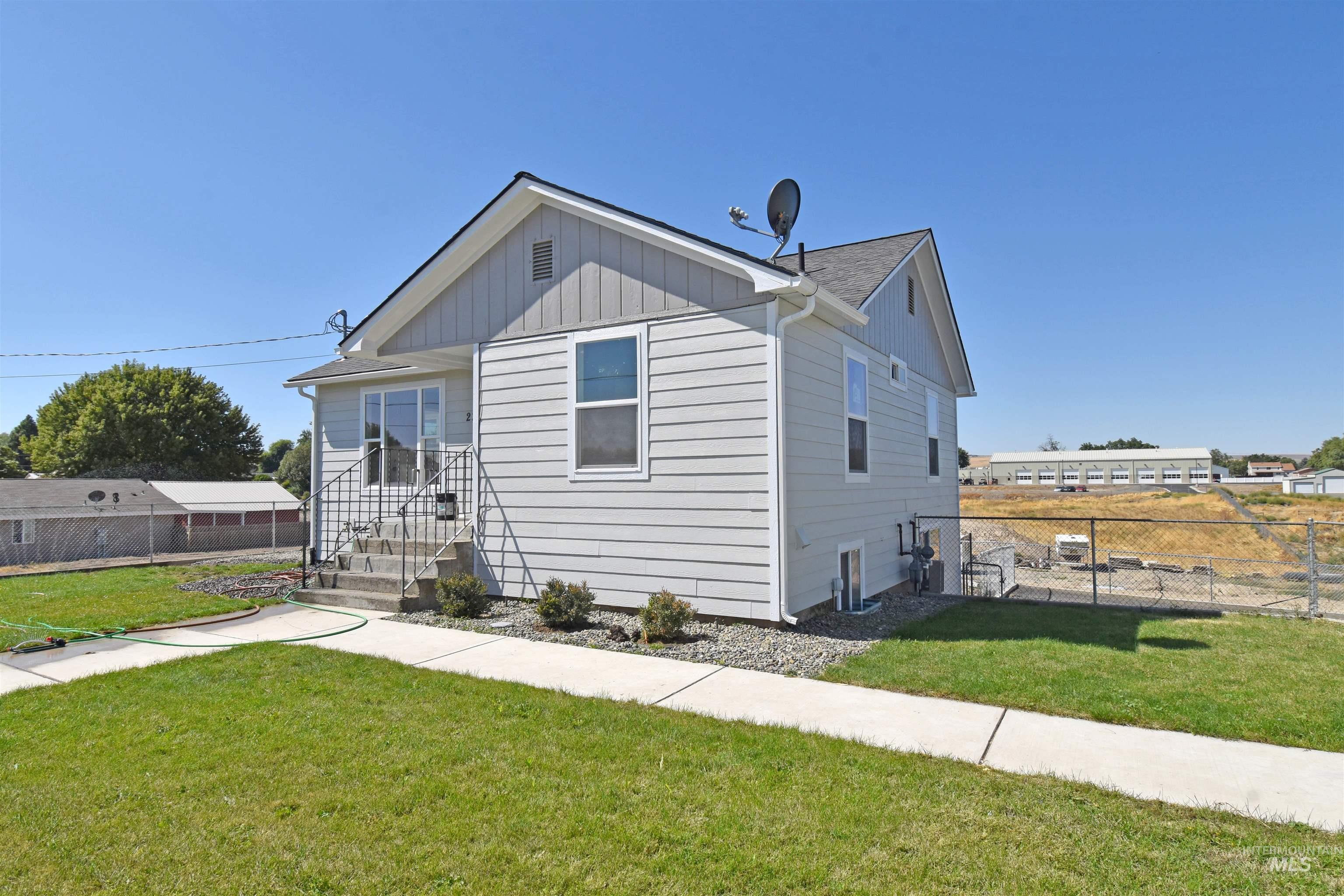 2342-2344 19th Street Clarkston, WA 99403 - Photo 3 of 47