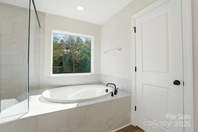 $611,500 | 1418 Crooked Stick Drive, Rock Hill, SC 29730