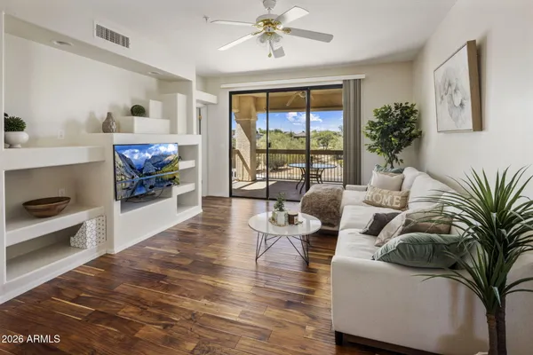 $340,000 | 9253 North Firebrick Drive, Unit 211, Fountain Hills, AZ 85268