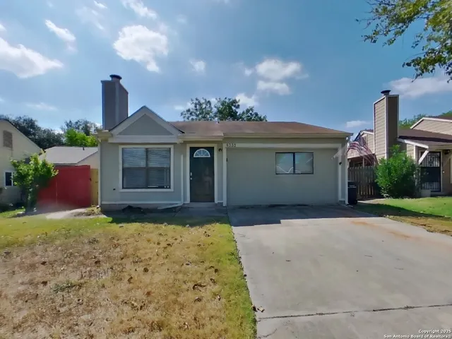 $1,199 | 6333 Village, San Antonio, TX 78250