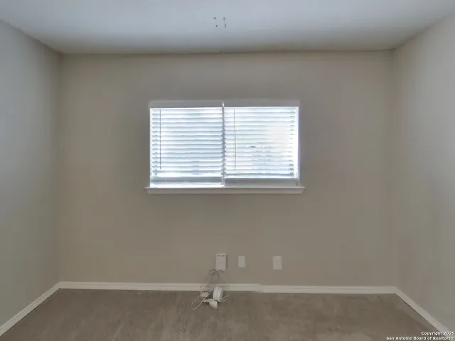 $1,199 | 6333 Village, San Antonio, TX 78250