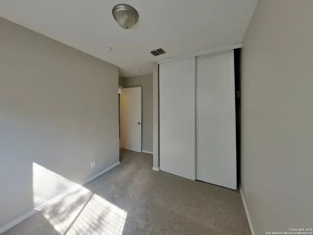 $1,199 | 6333 Village, San Antonio, TX 78250