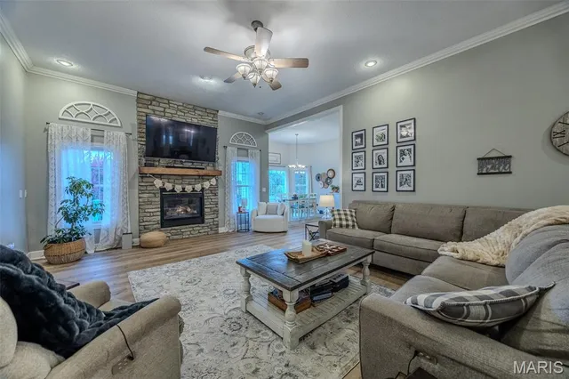 $565,000 | 2500 Candlebark Lane, Lebanon, MO 65536