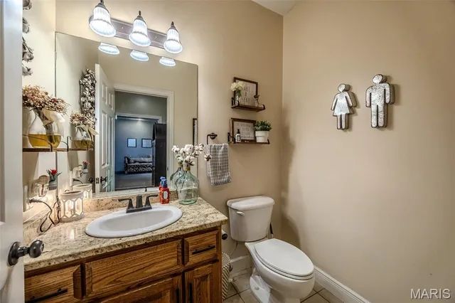 $565,000 | 2500 Candlebark Lane, Lebanon, MO 65536