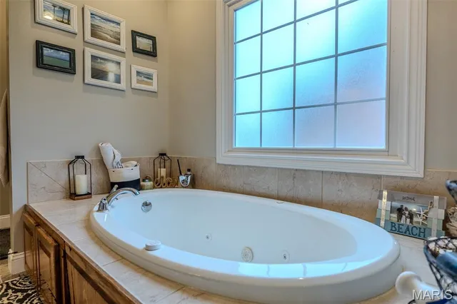 $554,900 | 2500 Candlebark Lane, Lebanon, MO 65536