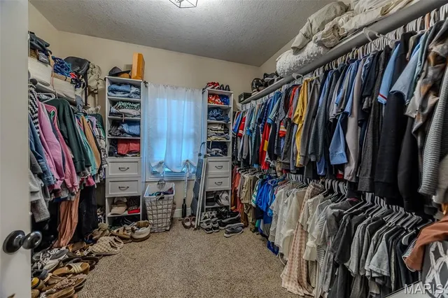 $565,000 | 2500 Candlebark Lane, Lebanon, MO 65536