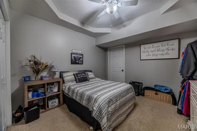 $565,000 | 2500 Candlebark Lane, Lebanon, MO 65536