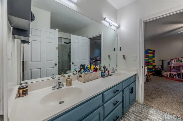 $565,000 | 2500 Candlebark Lane, Lebanon, MO 65536