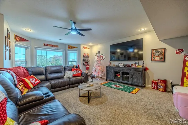 $565,000 | 2500 Candlebark Lane, Lebanon, MO 65536