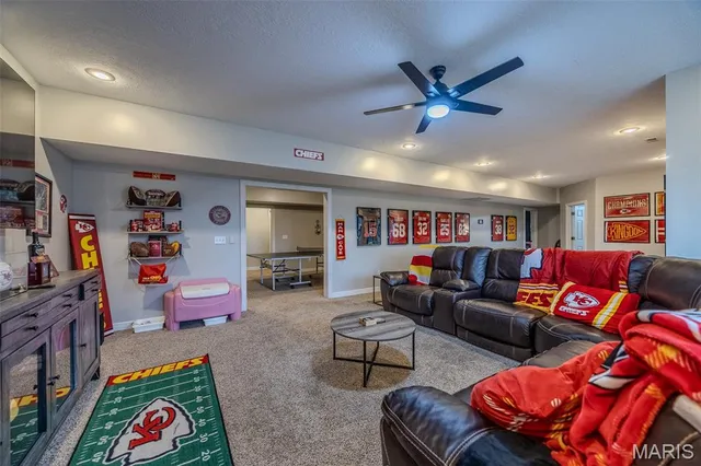 $565,000 | 2500 Candlebark Lane, Lebanon, MO 65536