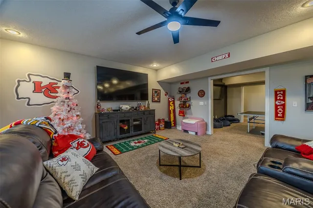 $565,000 | 2500 Candlebark Lane, Lebanon, MO 65536