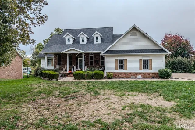 $554,900 | 2500 Candlebark Lane, Lebanon, MO 65536