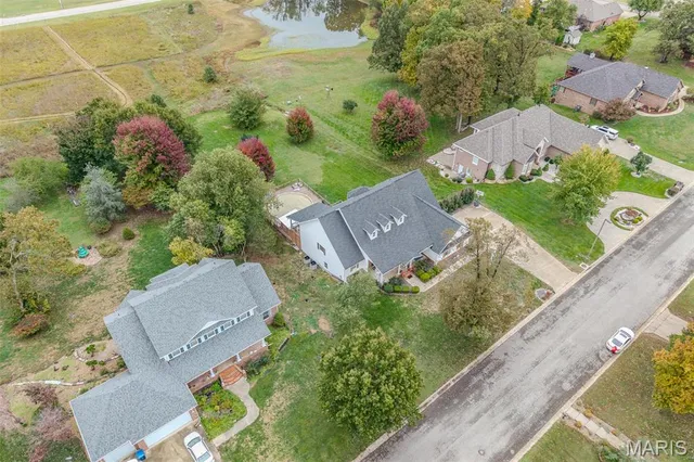 $565,000 | 2500 Candlebark Lane, Lebanon, MO 65536