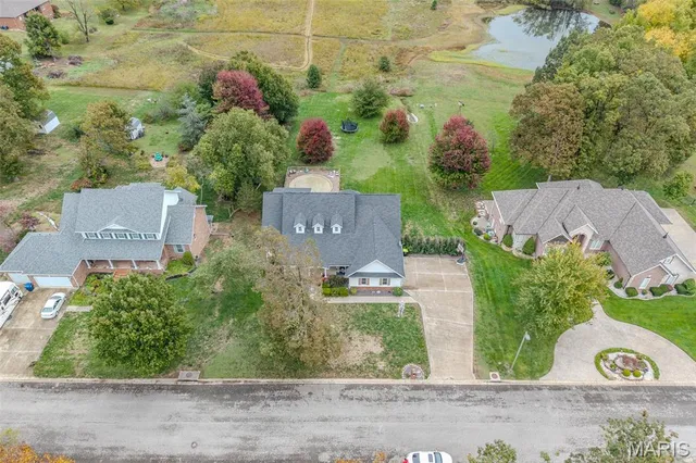 $565,000 | 2500 Candlebark Lane, Lebanon, MO 65536