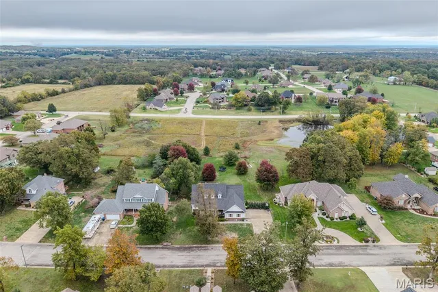 $565,000 | 2500 Candlebark Lane, Lebanon, MO 65536