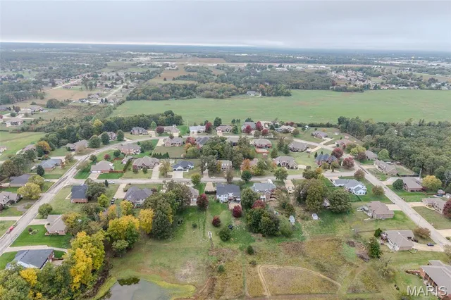 $565,000 | 2500 Candlebark Lane, Lebanon, MO 65536