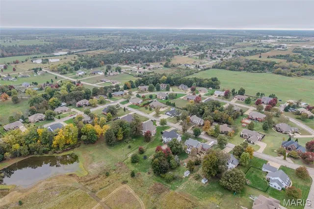 $565,000 | 2500 Candlebark Lane, Lebanon, MO 65536