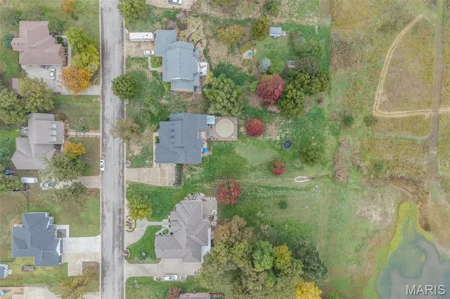 $565,000 | 2500 Candlebark Lane, Lebanon, MO 65536