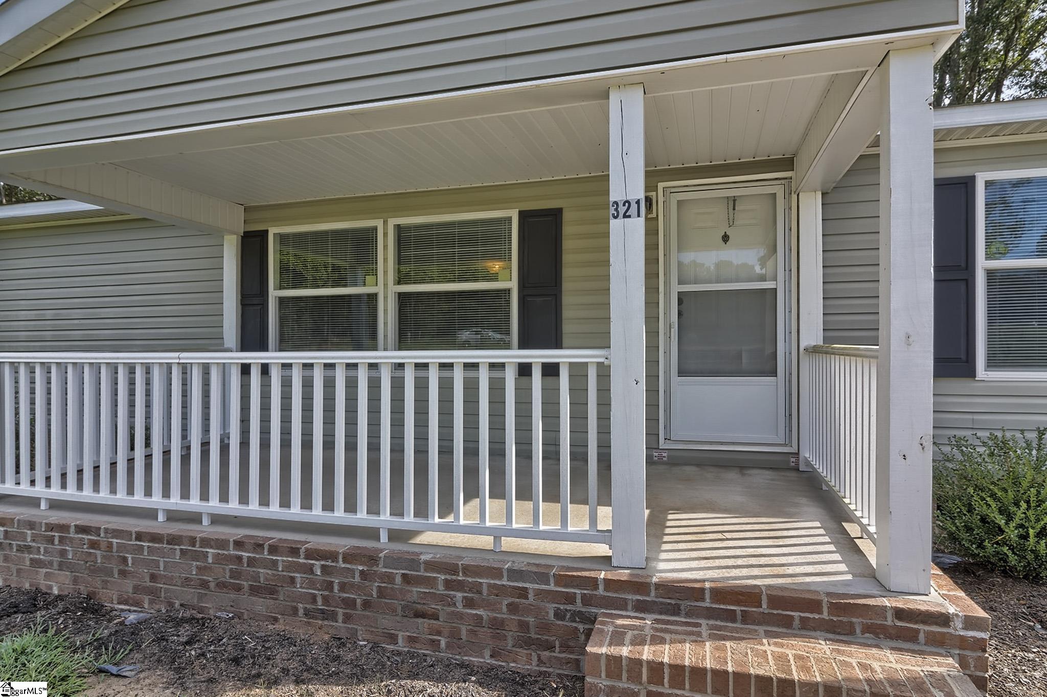 321 Berry Road Pelzer, SC 29669 - Photo 2 of 32