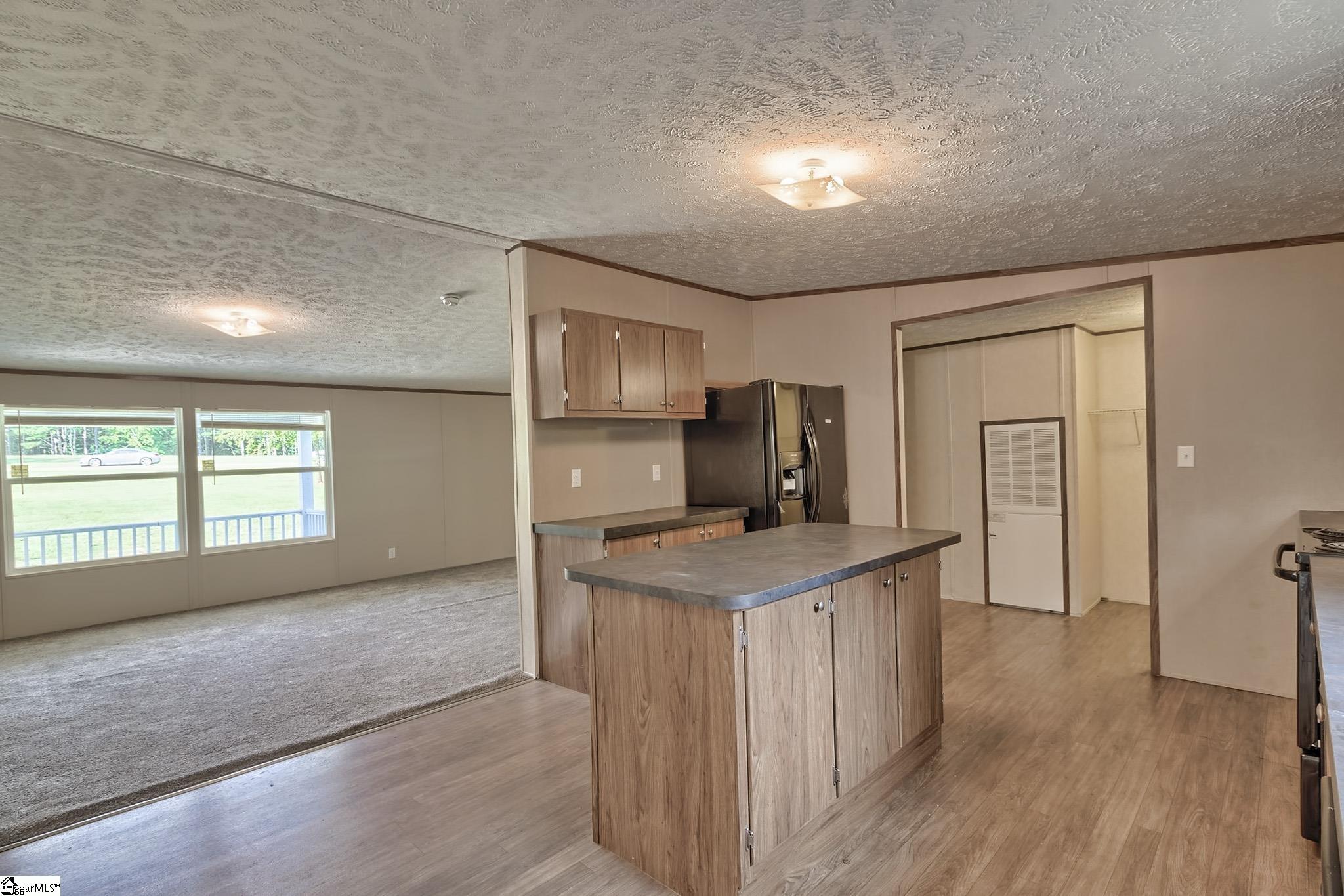 321 Berry Road Pelzer, SC 29669 - Photo 9 of 32