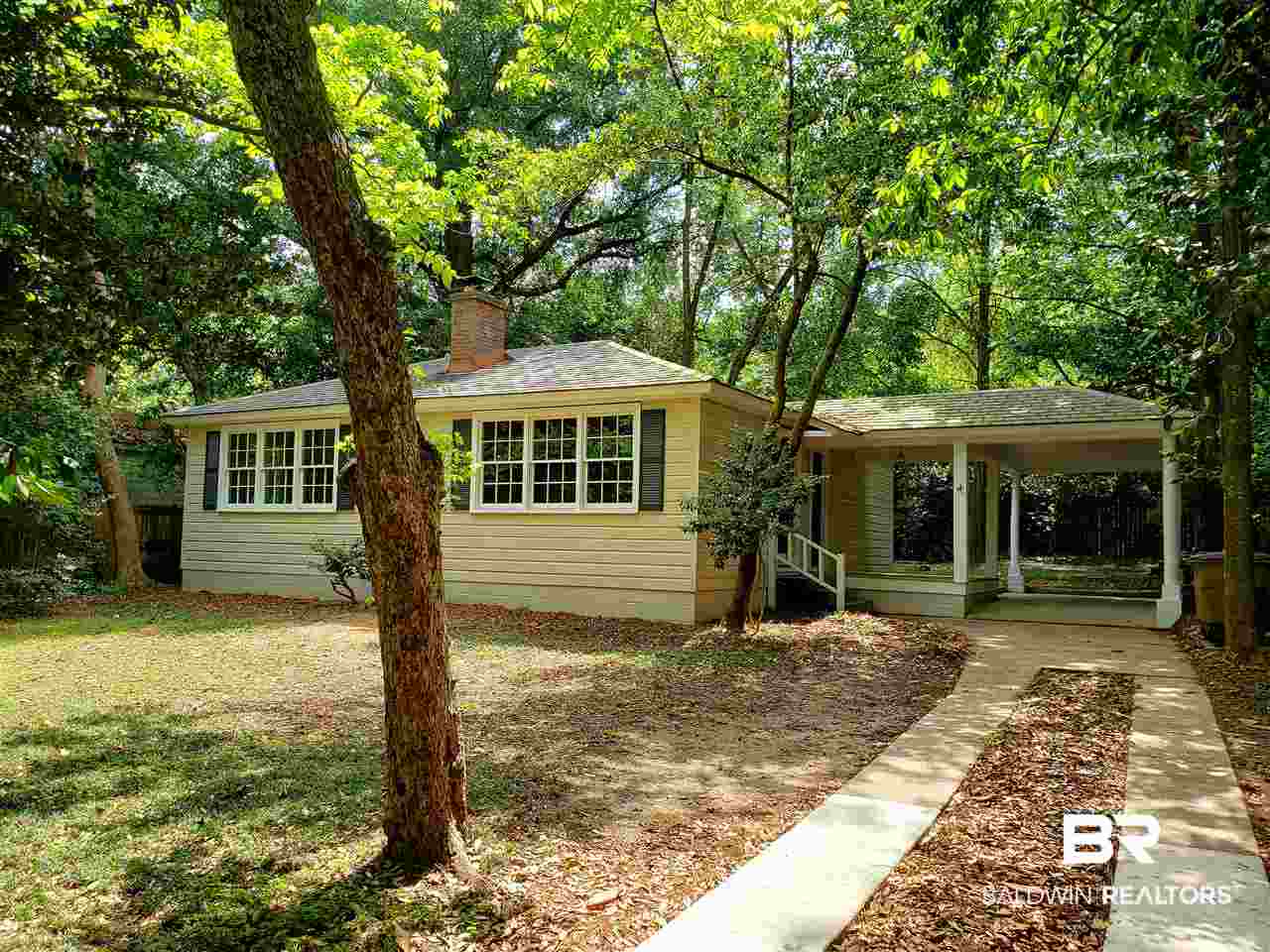 328 Azalea Circle West Mobile, AL 36608 - Photo 1 of 19