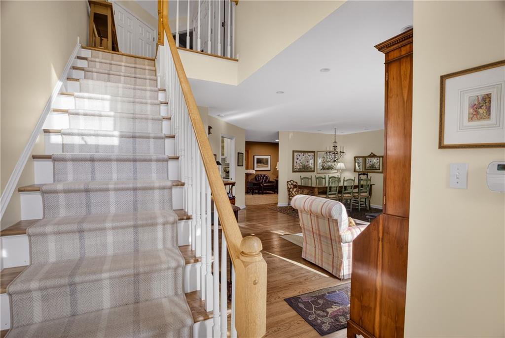 156 Shadow Ridge Drive Pittsburgh, PA 15238 - Photo 4 of 48