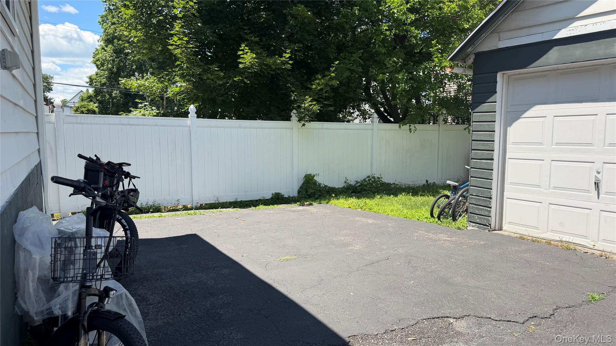 417 Baker Street, Unit B Poughkeepsie, NY 12603 - Photo 7 of 8