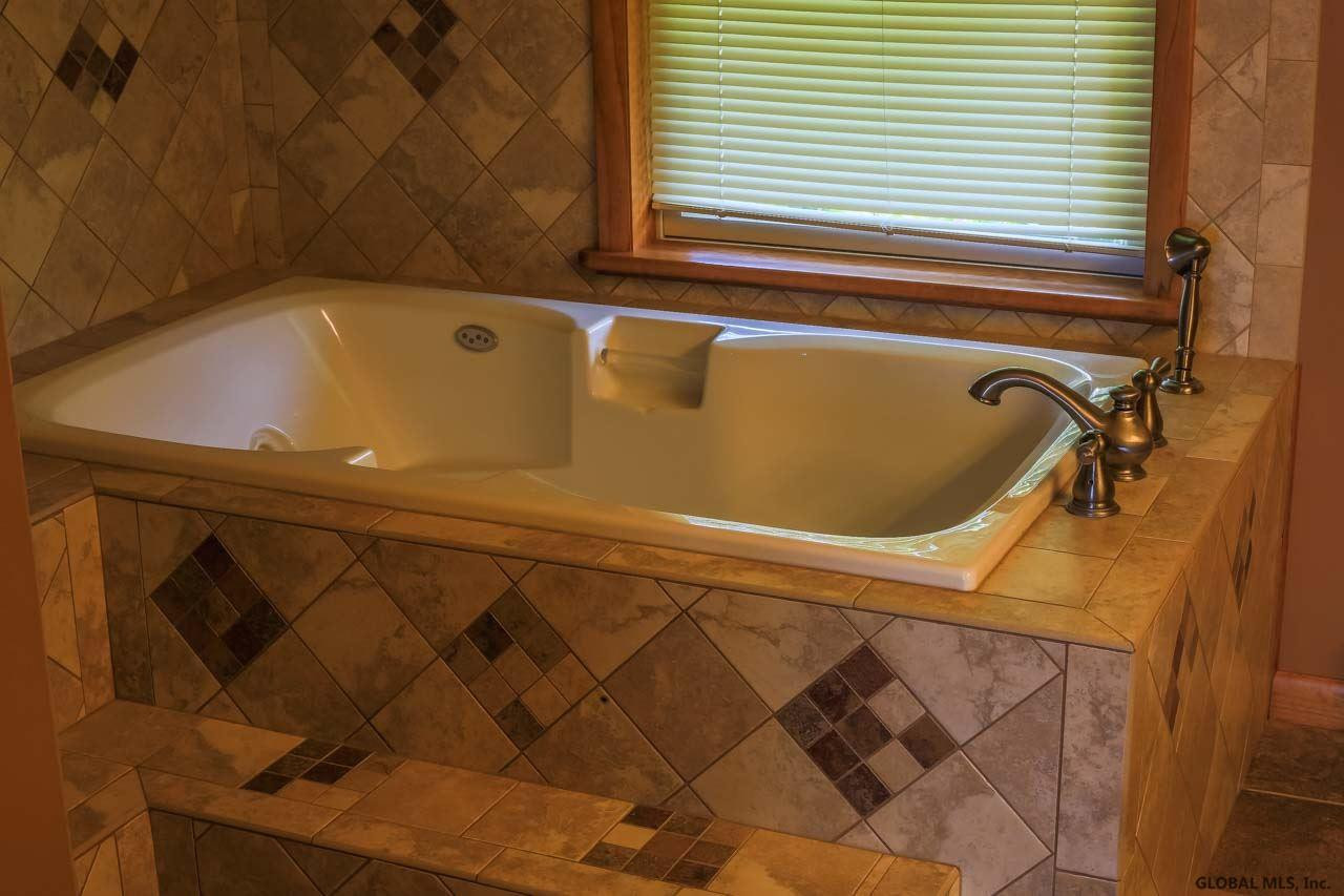 417 Truax Road Amsterdam, NY 12010 - Photo 19 of 25 Photo 19