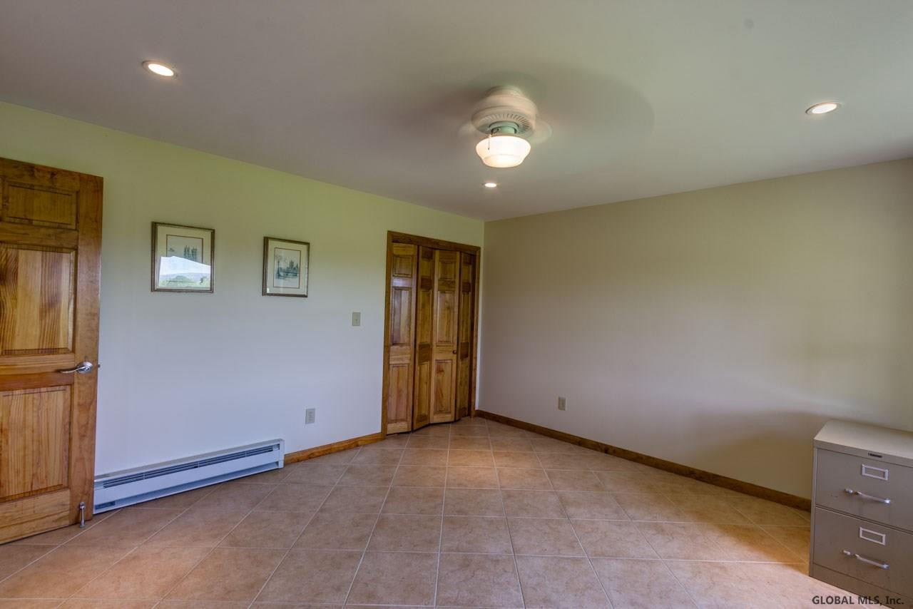 417 Truax Road Amsterdam, NY 12010 - Photo 22 of 25 Photo 22