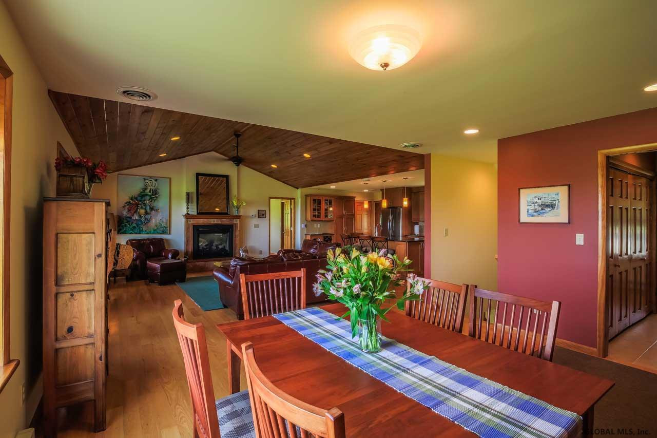 417 Truax Road Amsterdam, NY 12010 - Photo 4 of 25 Photo 4