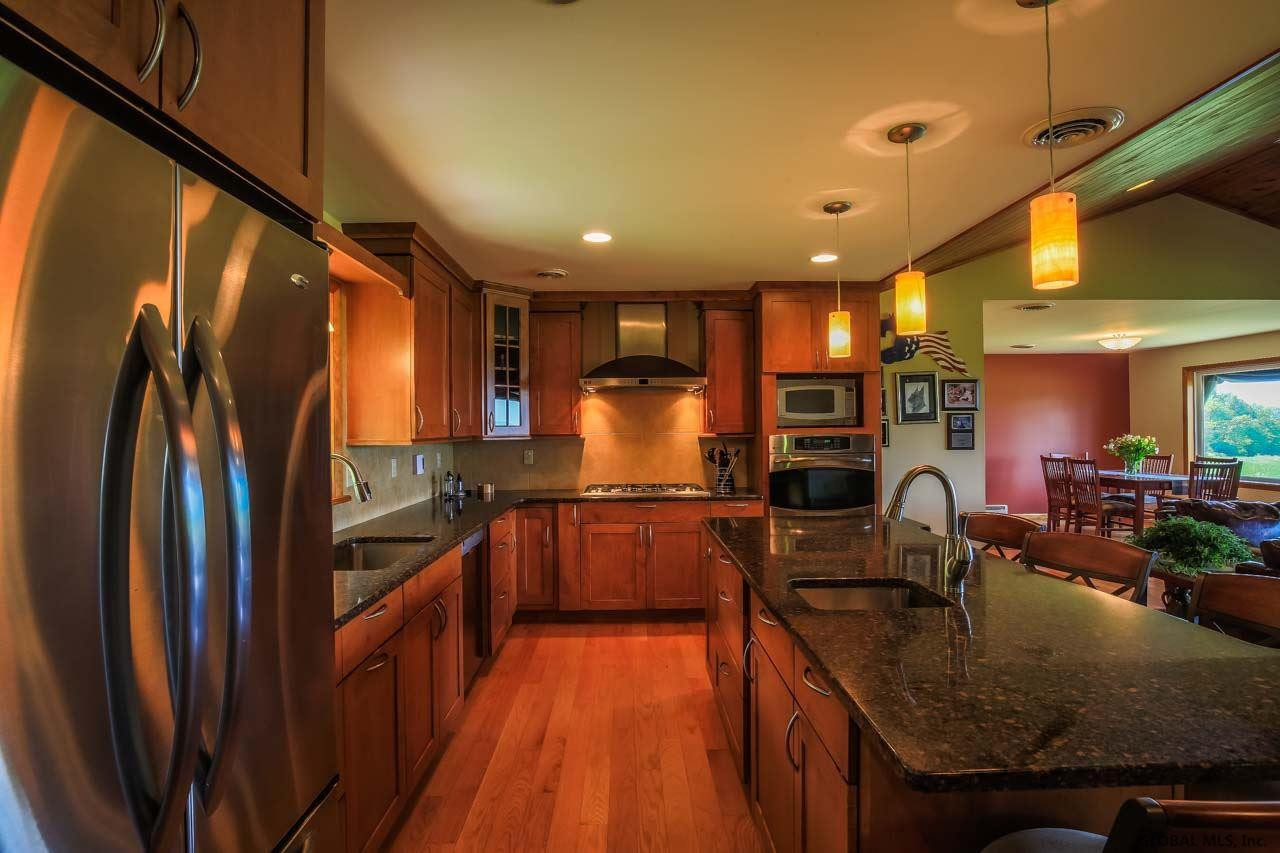 417 Truax Road Amsterdam, NY 12010 - Photo 8 of 25 Photo 8