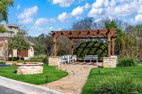 $595,000 | 23 Prestonwood Circle, Lakeway, TX 78734