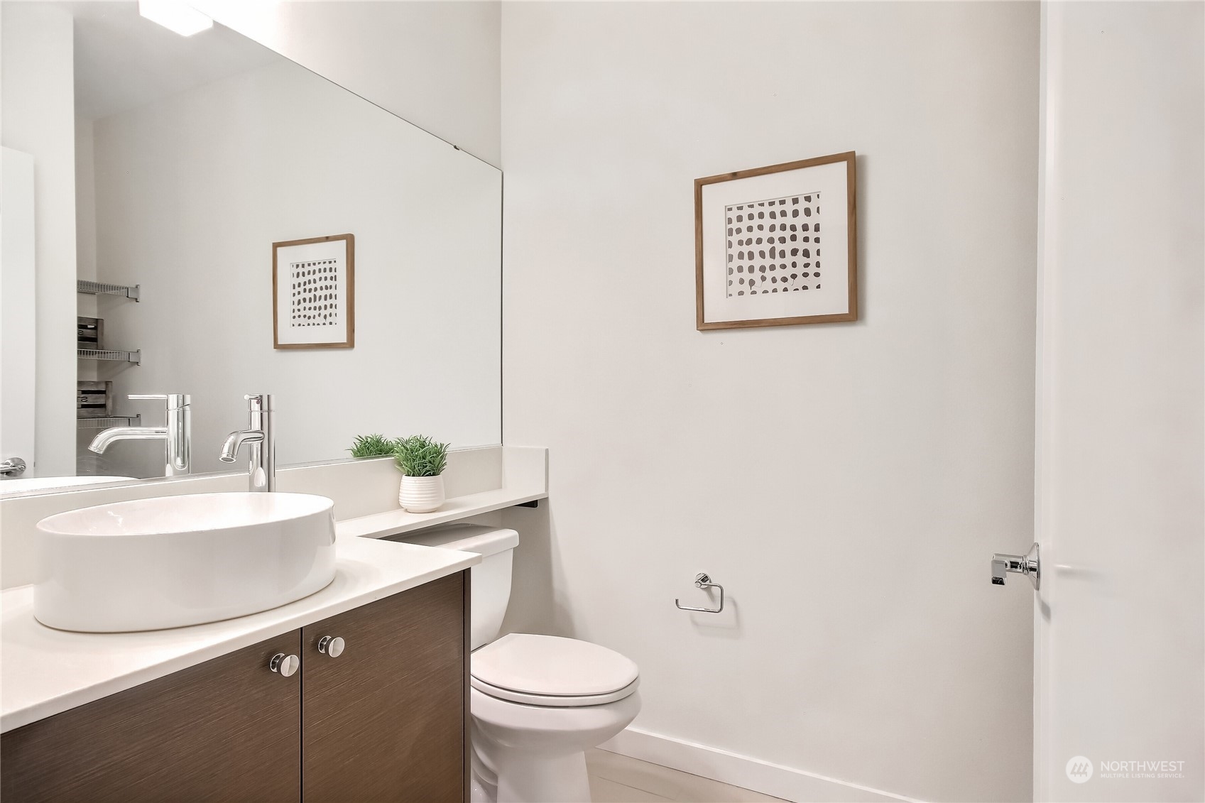 308 North 68th Street, Unit 208 Seattle, WA 98103 - Photo 19 of 20 Gallery Image 19